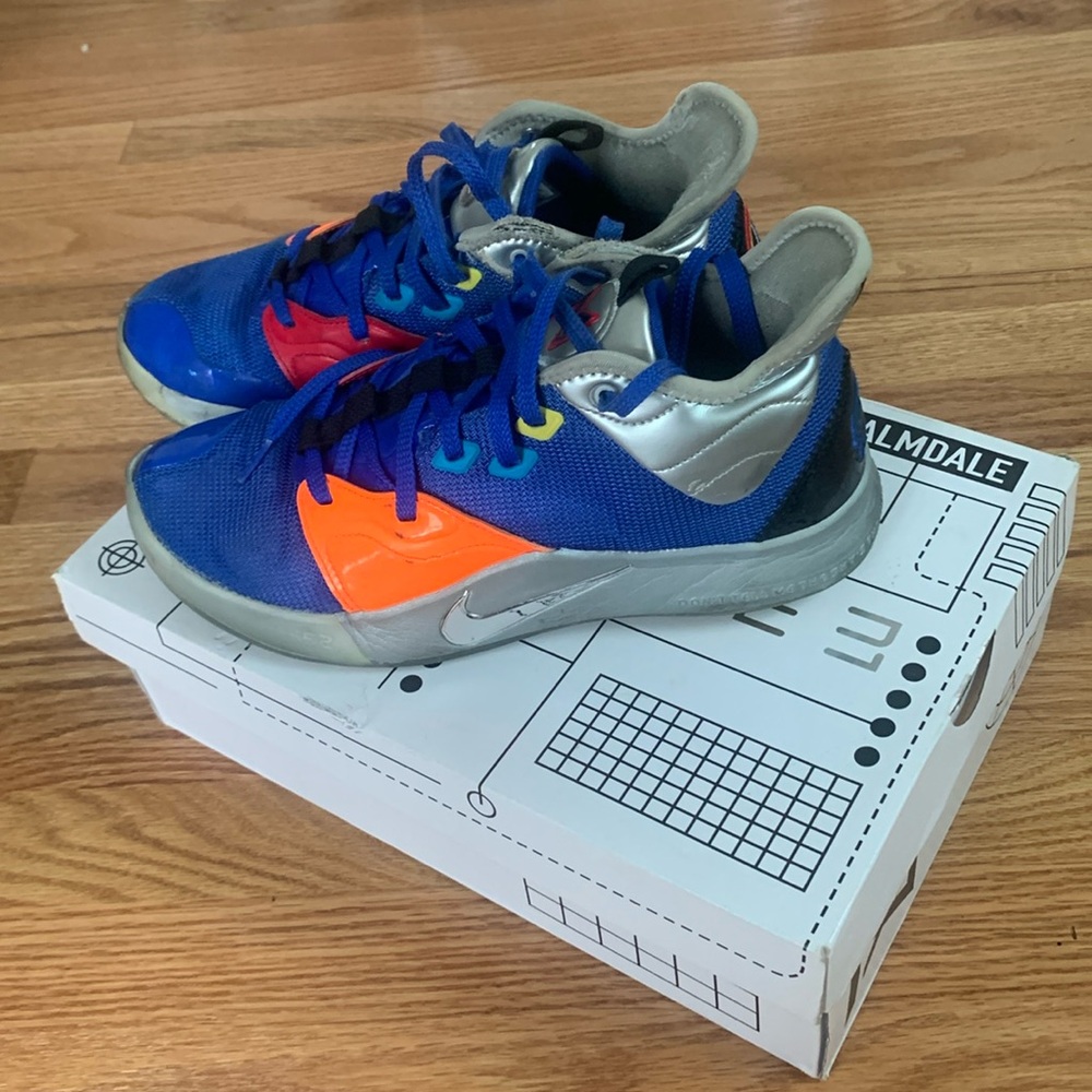 Paul George 3 NASA BASKETBALL SHOE